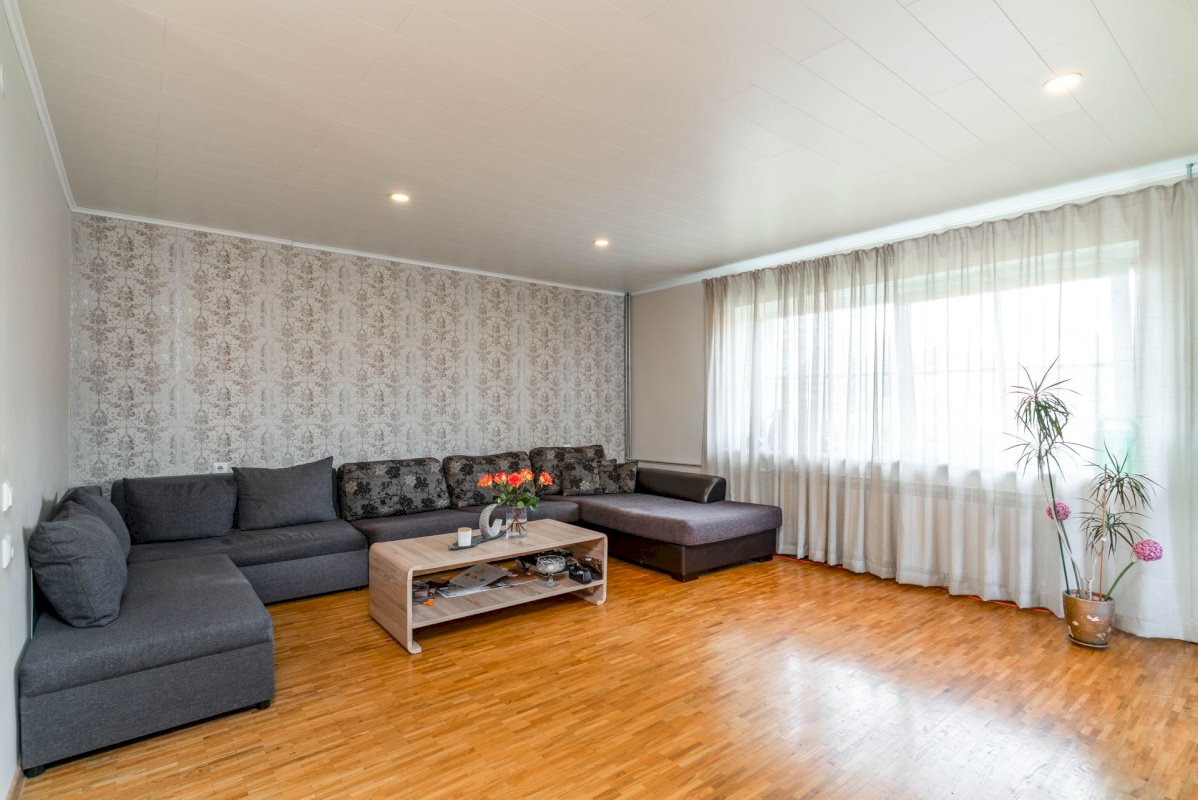 Põltsamaa vald, Põltsamaa linn, Põhja-Kaare tn 21