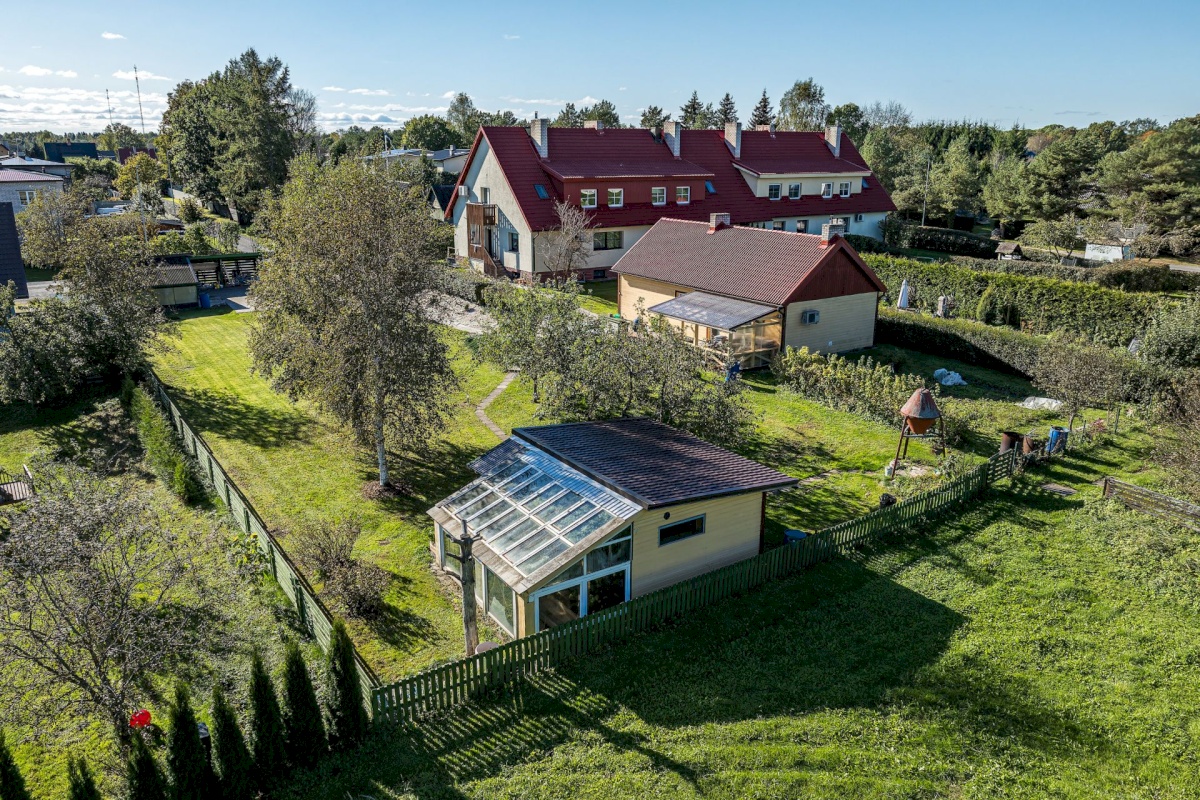 Põltsamaa vald, Põltsamaa linn, Põhja-Kaare tn 21