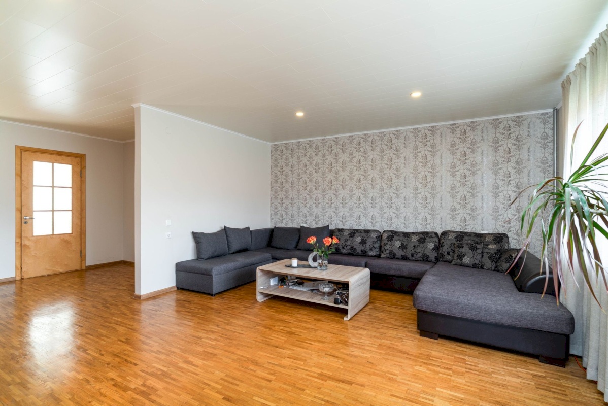 Põltsamaa vald, Põltsamaa linn, Põhja-Kaare tn 21