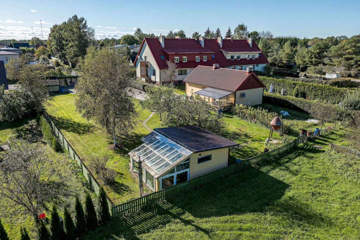 Põltsamaa vald, Põltsamaa linn, Põhja-Kaare tn 21