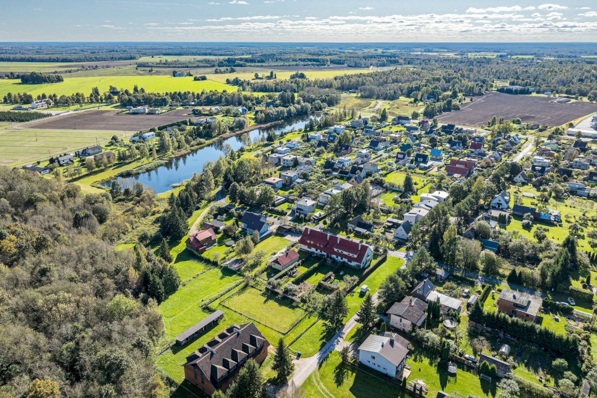 Põltsamaa vald, Põltsamaa linn, Põhja-Kaare tn 21