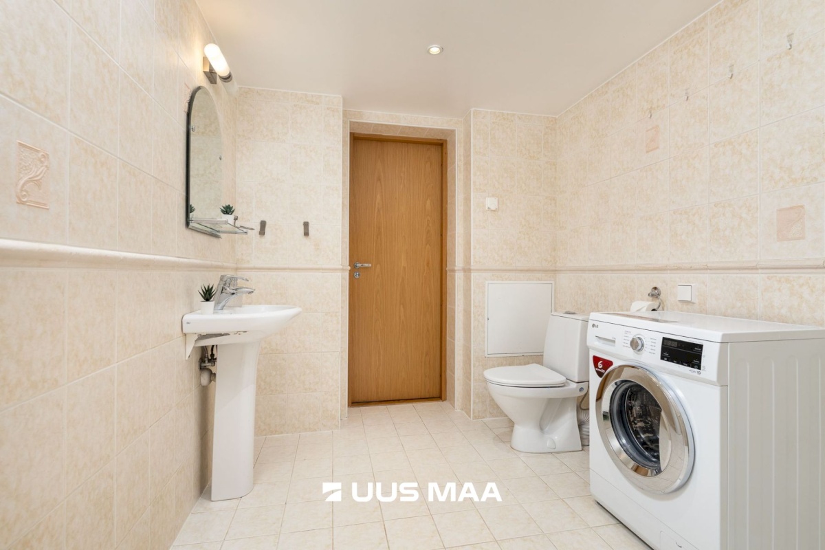 Tallinn, Kesklinna linnaosa, Kadriorg, J.Köleri 13