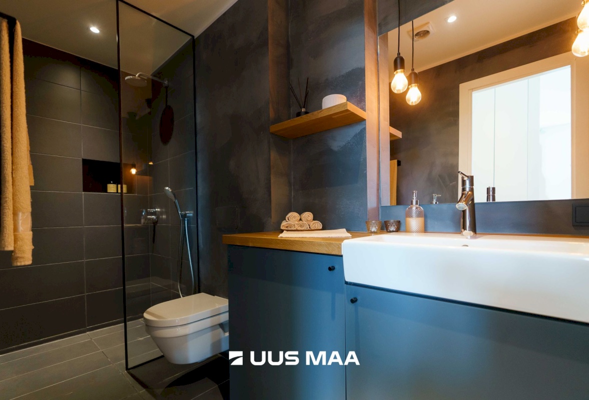 Tallinn, Kesklinna linnaosa, Pärnu mnt 62a