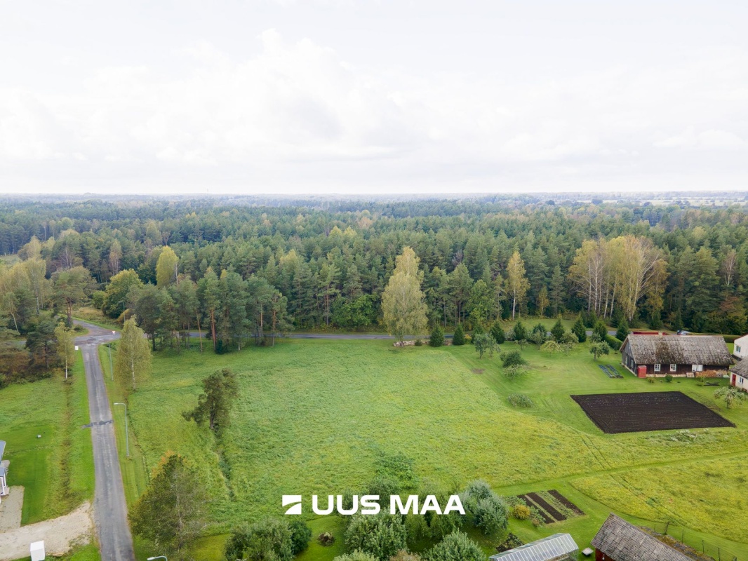 Saaremaa vald, Valjala alevik, Varju 10a
