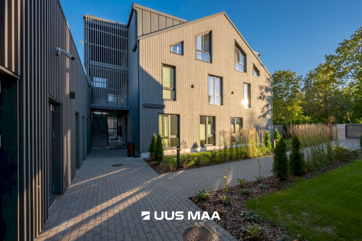 Keila linn, Paldiski mnt 14-12