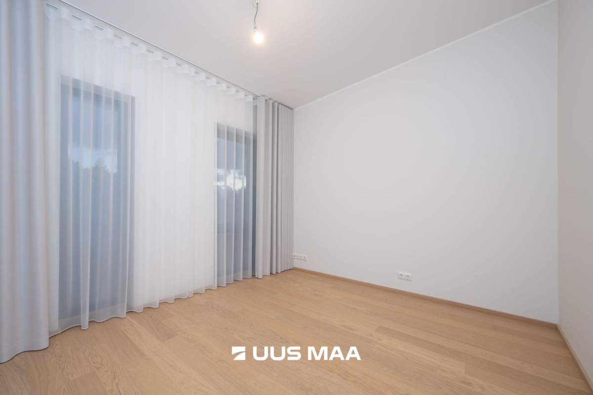 Keila linn, Paldiski mnt 14-16