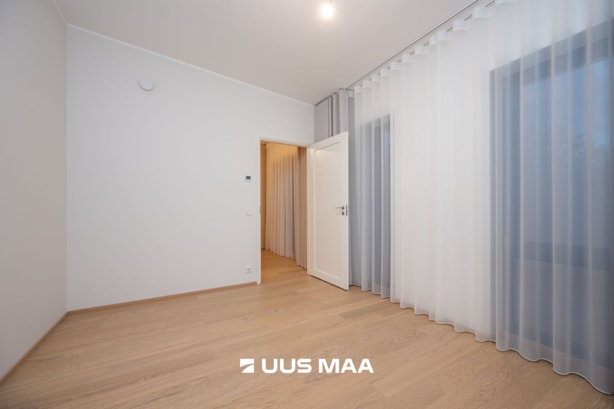 Keila linn, Paldiski mnt 14-16