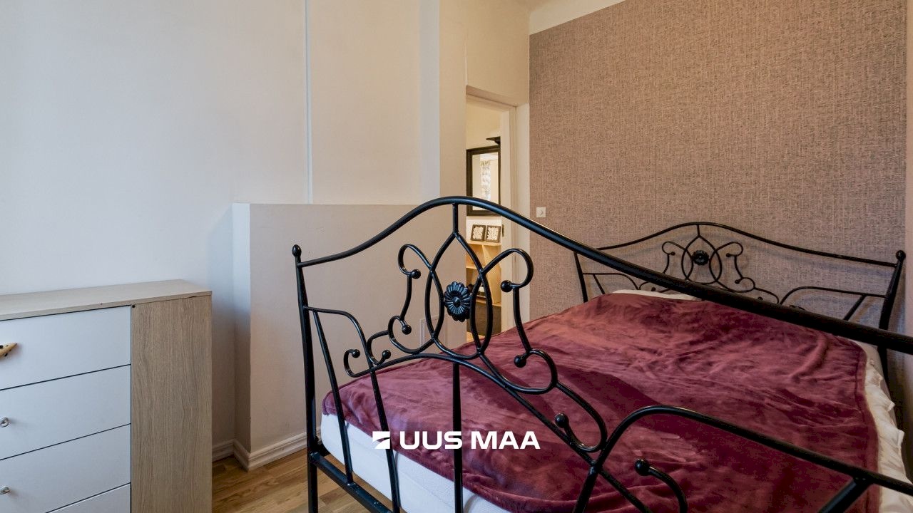 Tallinn, Kesklinna linnaosa, Kadriorg, Narva mnt 32