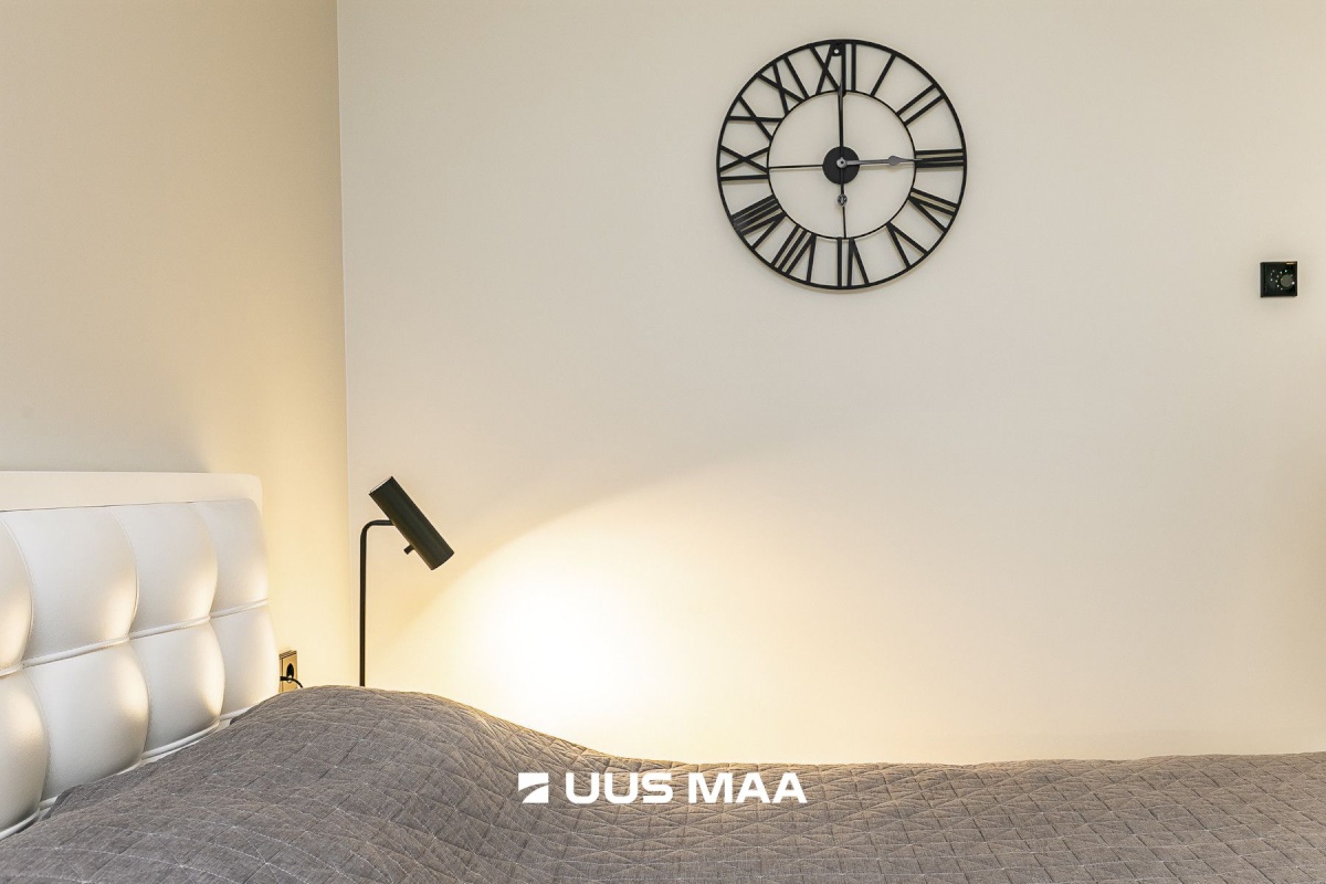 Tallinn, Kesklinna linnaosa, Pärnu mnt 33