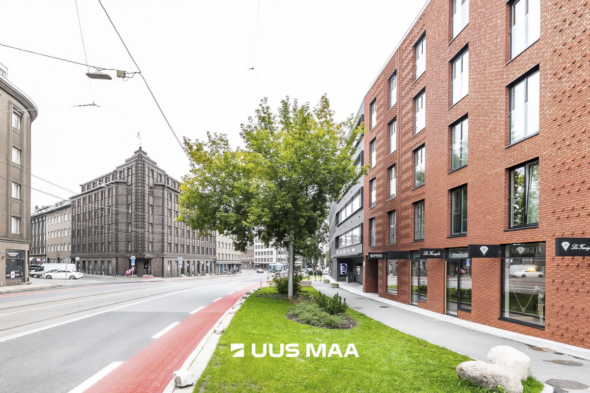 Tallinn, Kesklinna linnaosa, Pärnu mnt 33