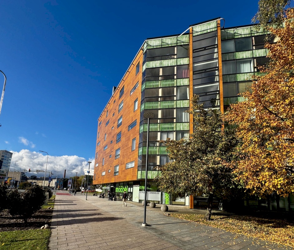 Tallinn, Kesklinna linnaosa, Sadama, Lootsi 3a