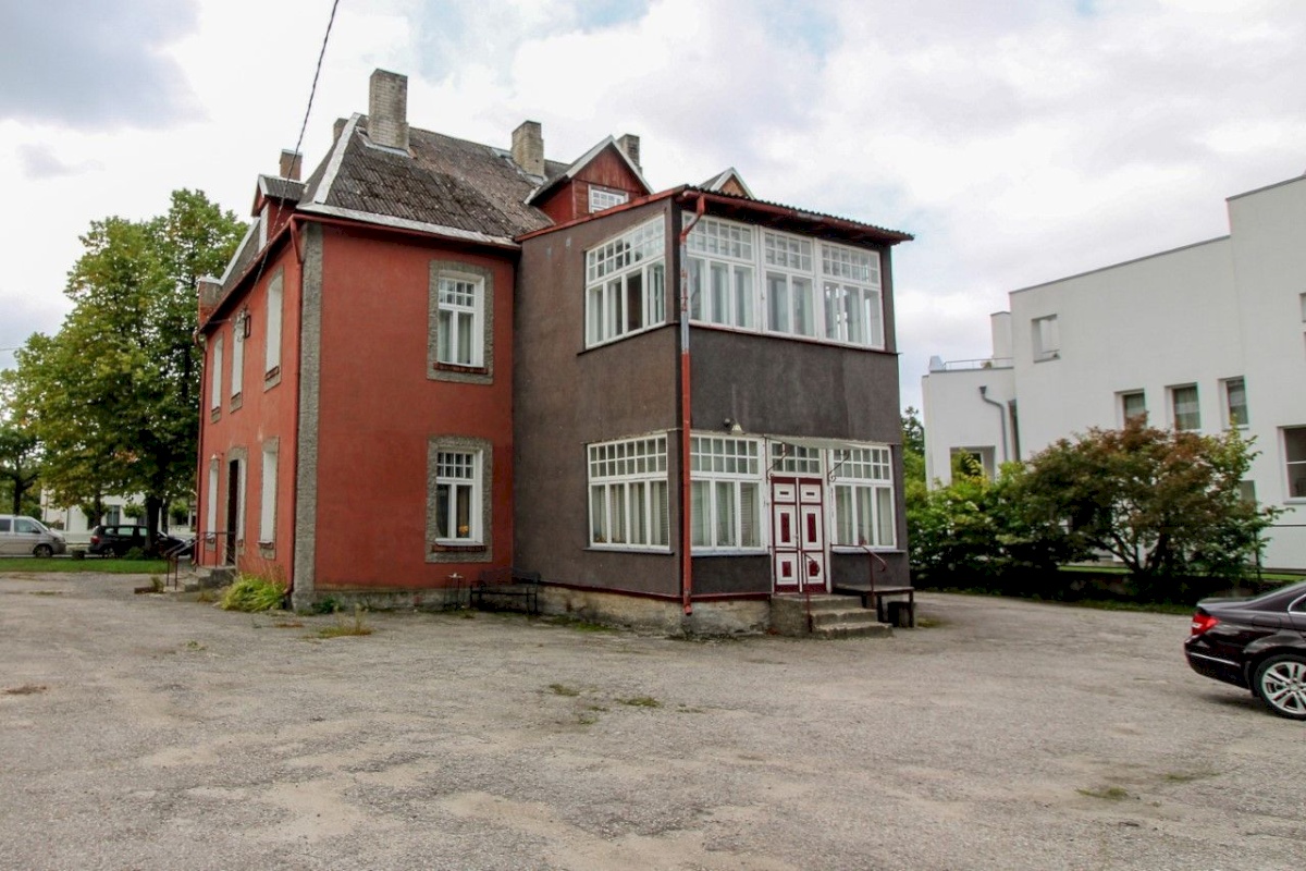 Pärnu linn, Pärnu linn, Rannarajoon, Tammsaare pst 8