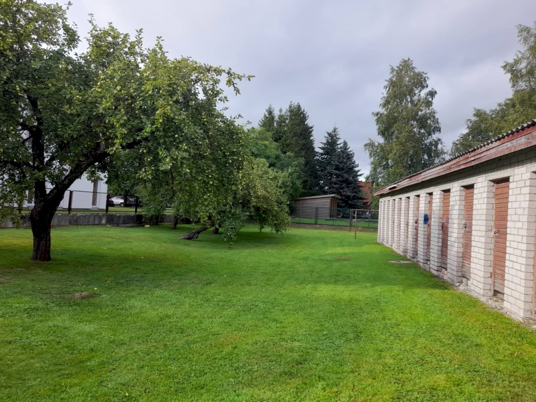 Pärnu linn, Pärnu linn, Rannarajoon, Tammsaare pst 8