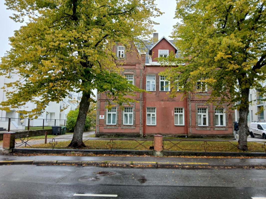 Pärnu linn, Pärnu linn, Rannarajoon, Tammsaare pst 8