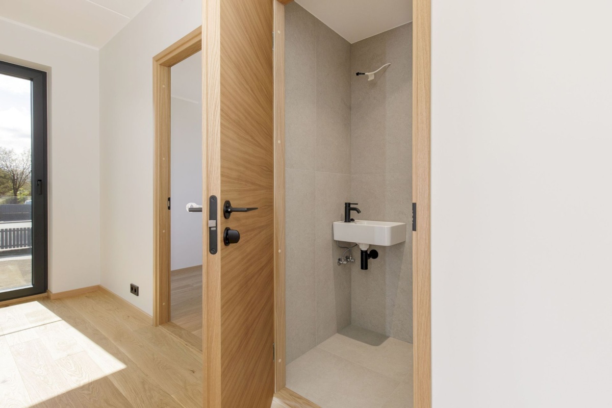 Tallinn, Nõmme linnaosa, Pääsküla, Vabaduse pst 170-6