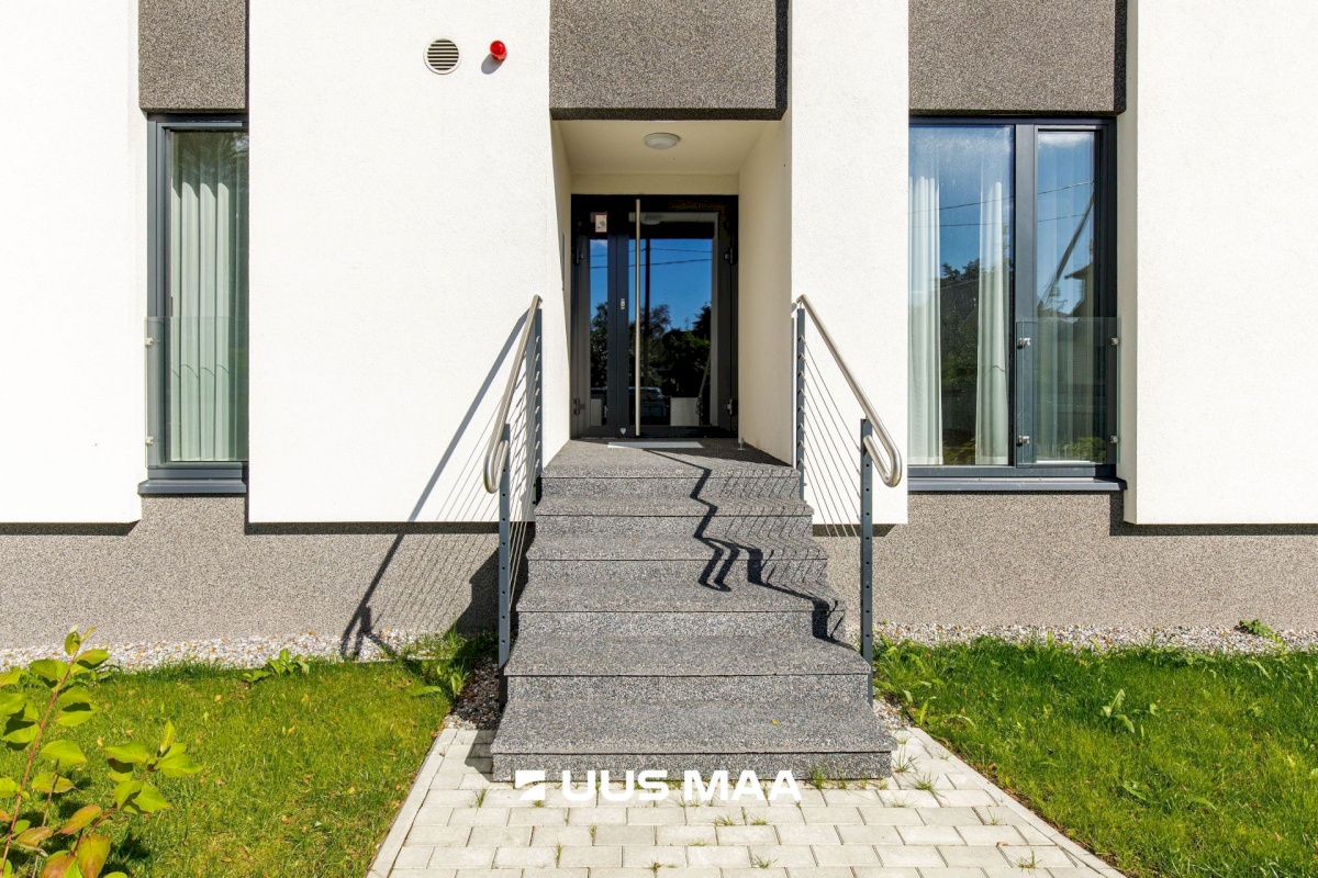 Tallinn, Nõmme linnaosa, Vabaduse pst 170-1