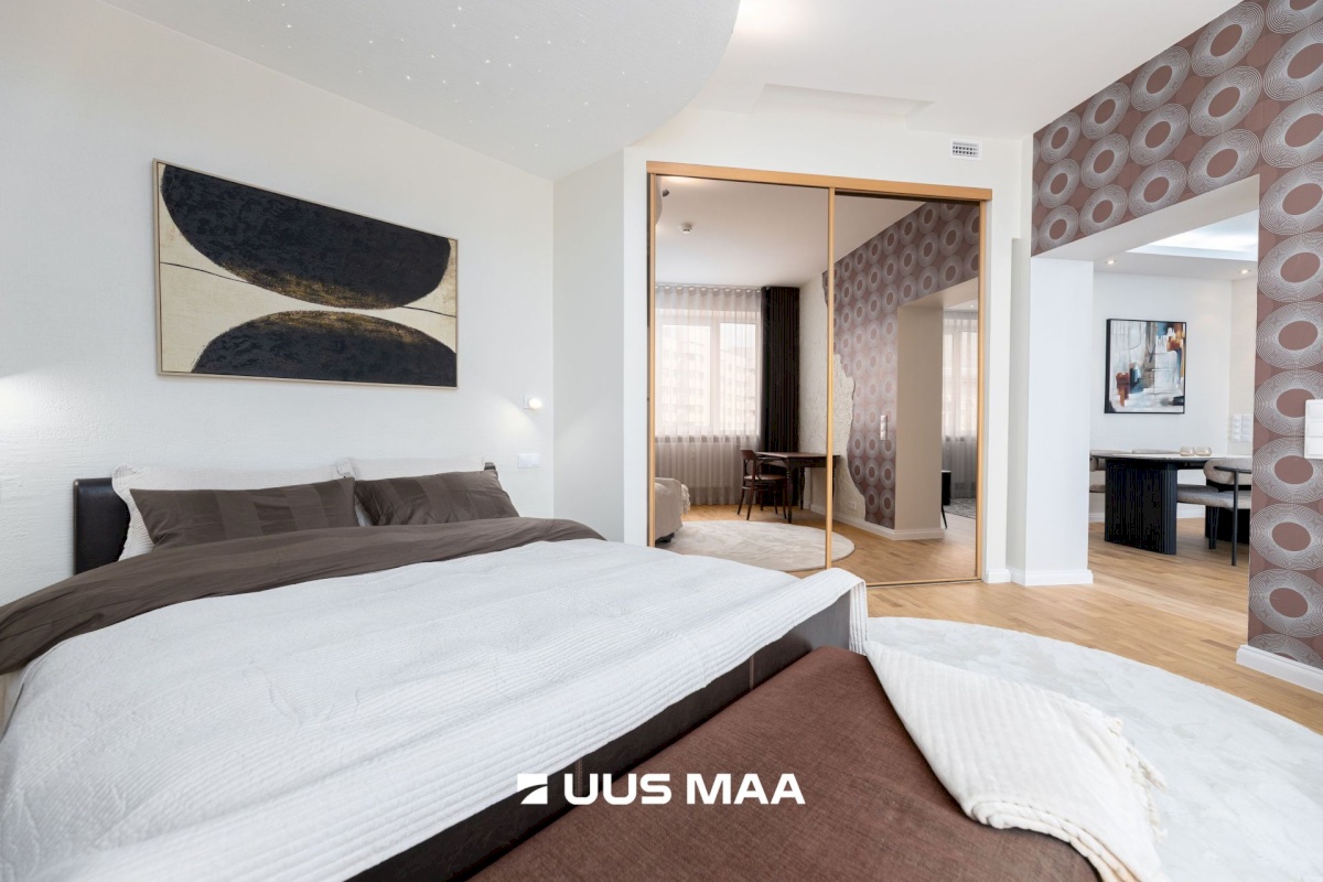 Tallinn, Kesklinna linnaosa, Pronksi 11