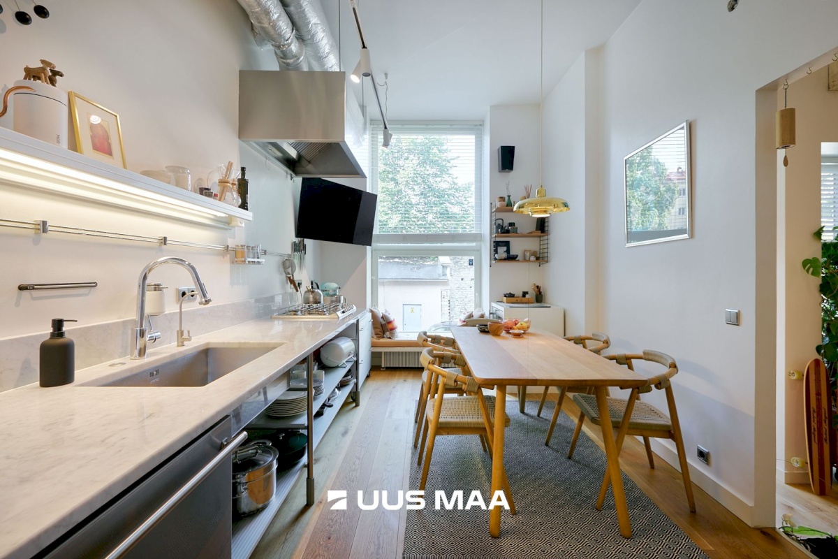 Tallinn, Kesklinna linnaosa, F. R. Kreutzwaldi 10