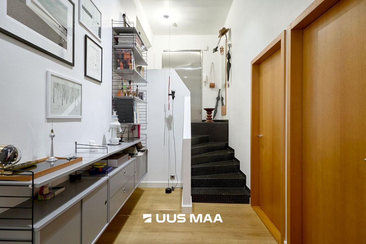 Tallinn, Kesklinna linnaosa, F. R. Kreutzwaldi 10