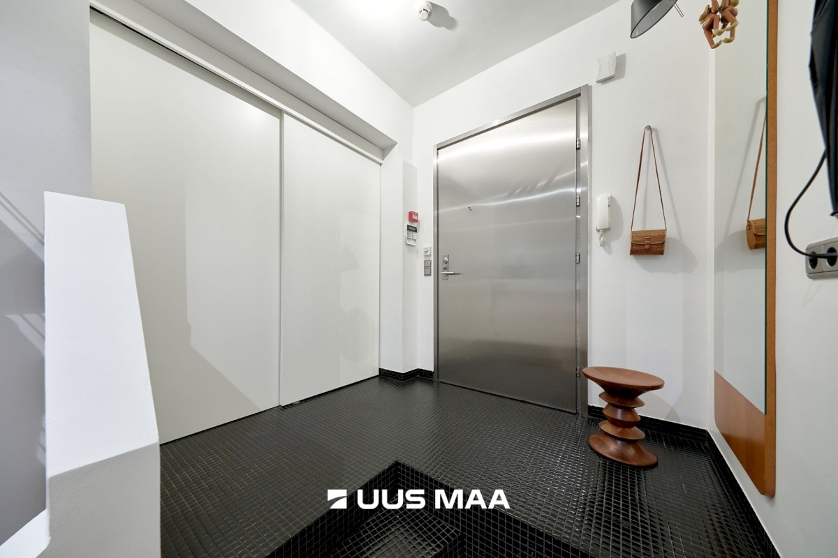 Tallinn, Kesklinna linnaosa, F. R. Kreutzwaldi 10