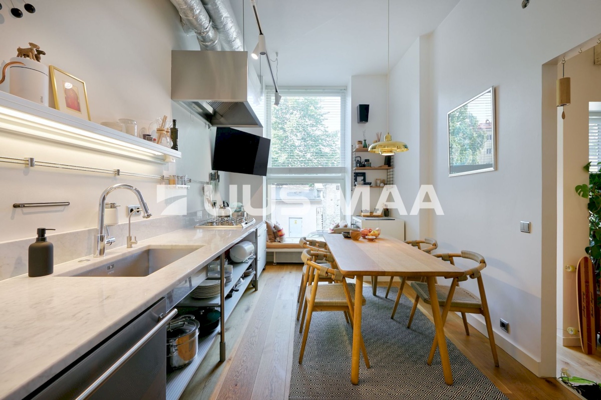 Tallinn, Kesklinna linnaosa, F. R. Kreutzwaldi 10