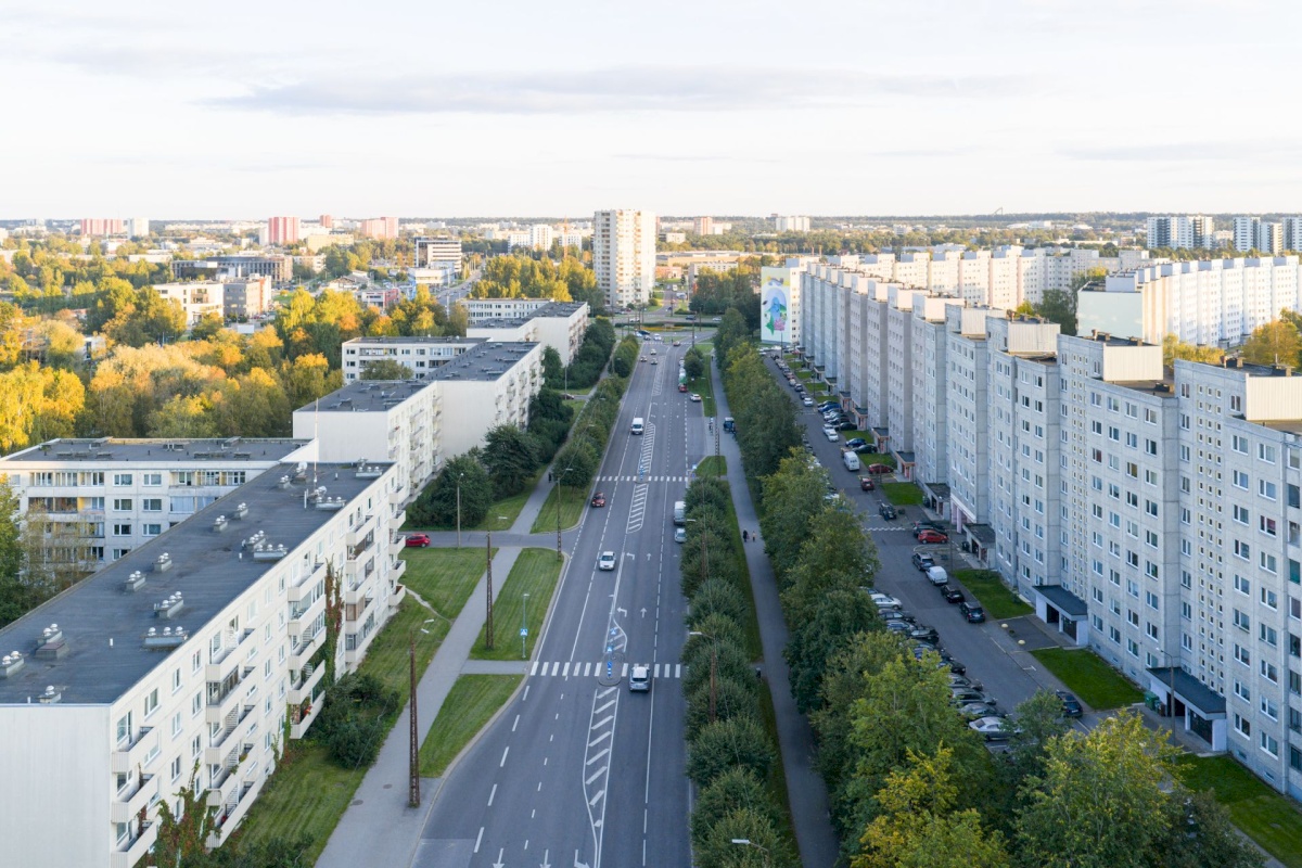 Tallinn, Haabersti linnaosa, Väike-Õismäe, Õismäe tee 142