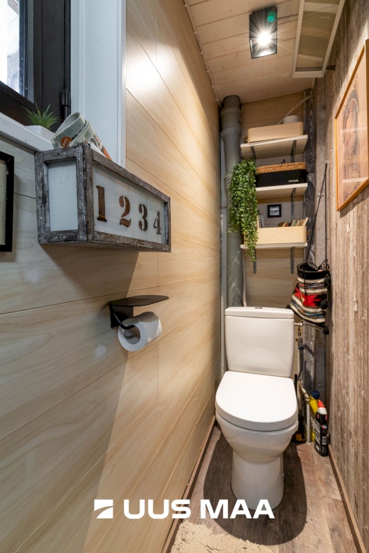 Viljandi linn, Uueveski, Ugala pst 33