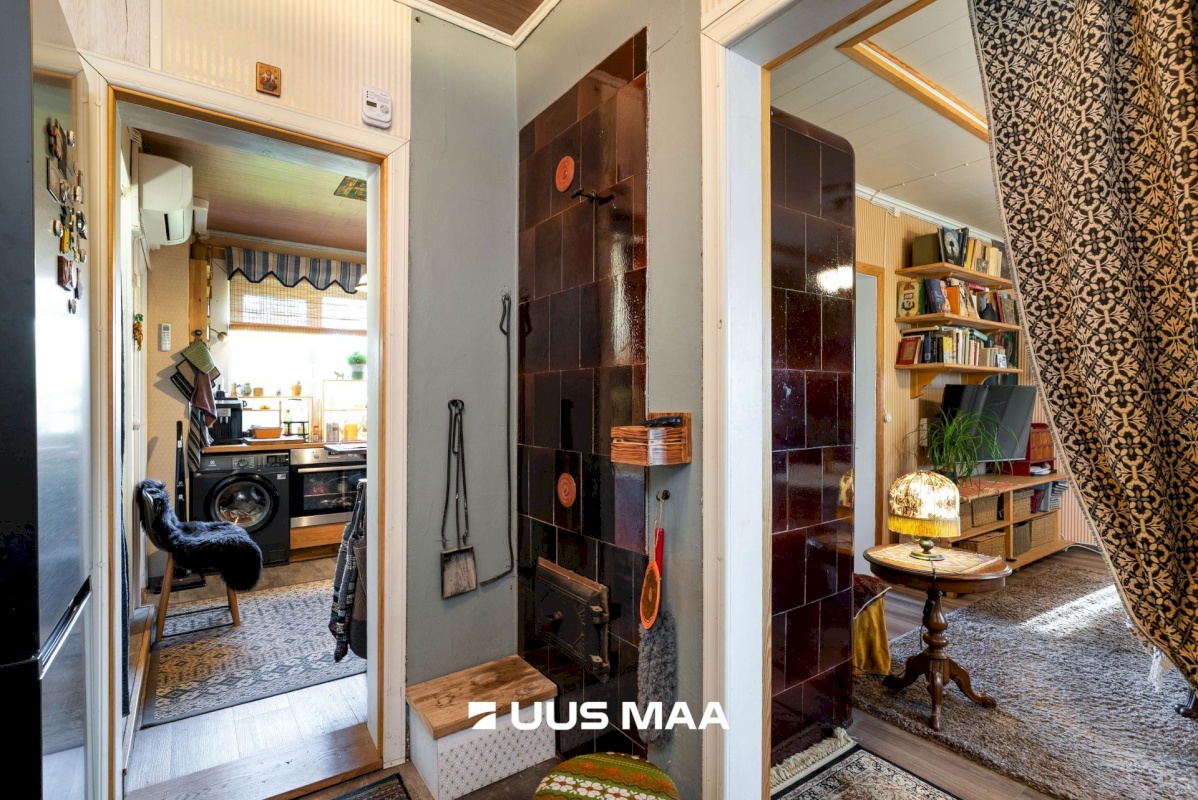 Viljandi linn, Uueveski, Ugala pst 33