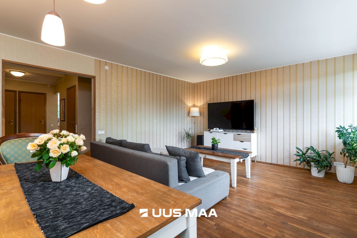 Viljandi linn, Paalalinn, Vikerkaare tn 11