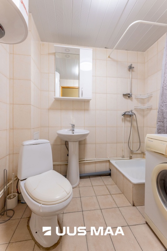 Tapa vald, Tapa linn, Üleviste 11