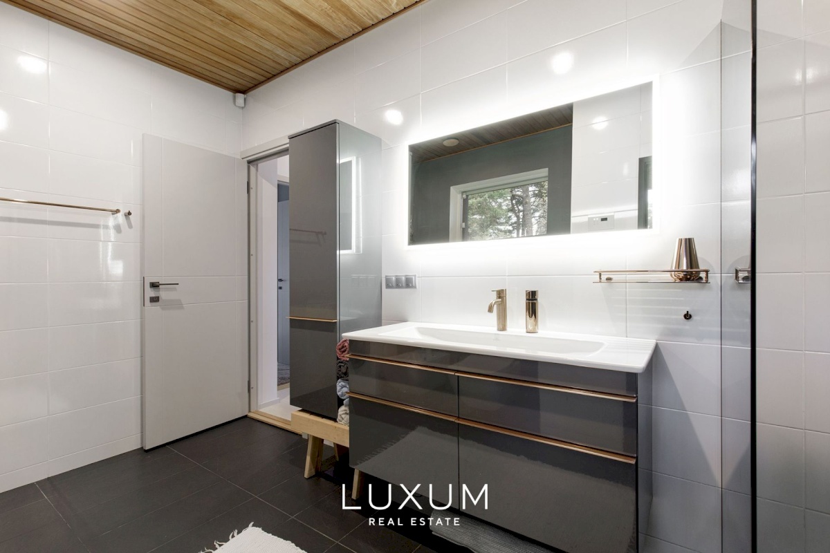 Lääne-Harju vald, Lohusalu küla, Lohusalu tee 141