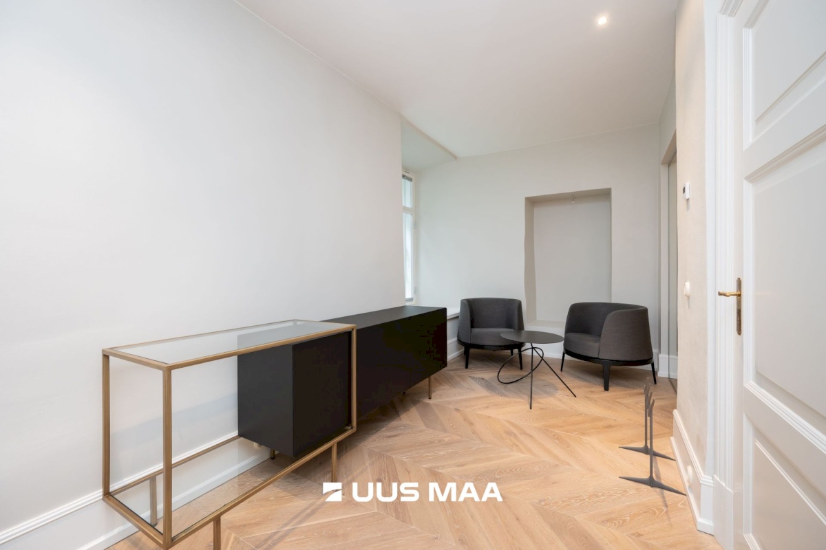 Tallinn, Kesklinna linnaosa, Vanalinn, Pikk 9