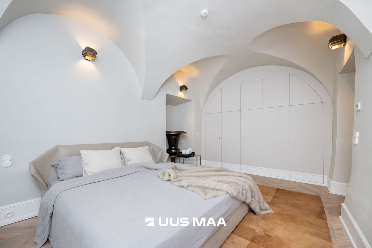 Tallinn, Kesklinna linnaosa, Vanalinn, Pikk 9
