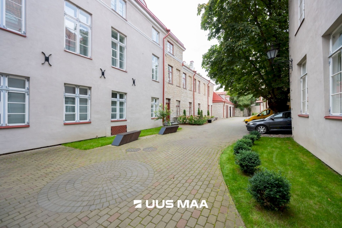 Tallinn, Kesklinna linnaosa, Vanalinn, Pikk 9