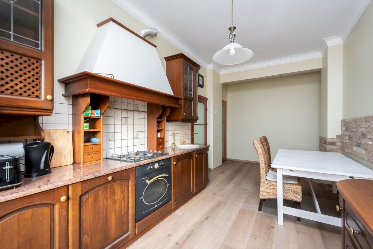 Tallinn, Kesklinna linnaosa, Kentmanni 18