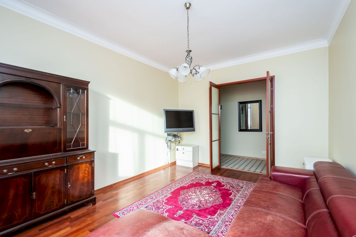 Tallinn, Kesklinna linnaosa, Kentmanni 18