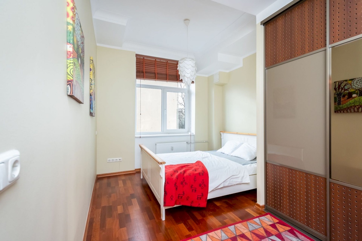 Tallinn, Kesklinna linnaosa, Kentmanni 18