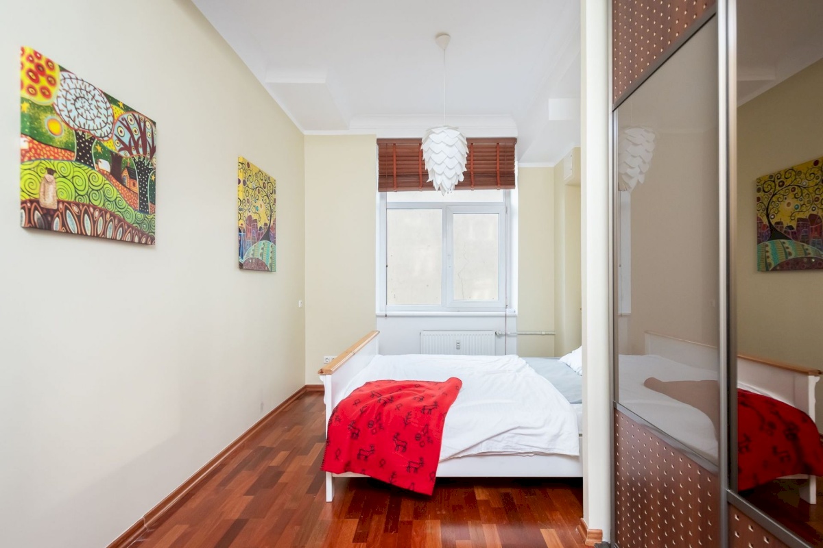 Tallinn, Kesklinna linnaosa, Kentmanni 18