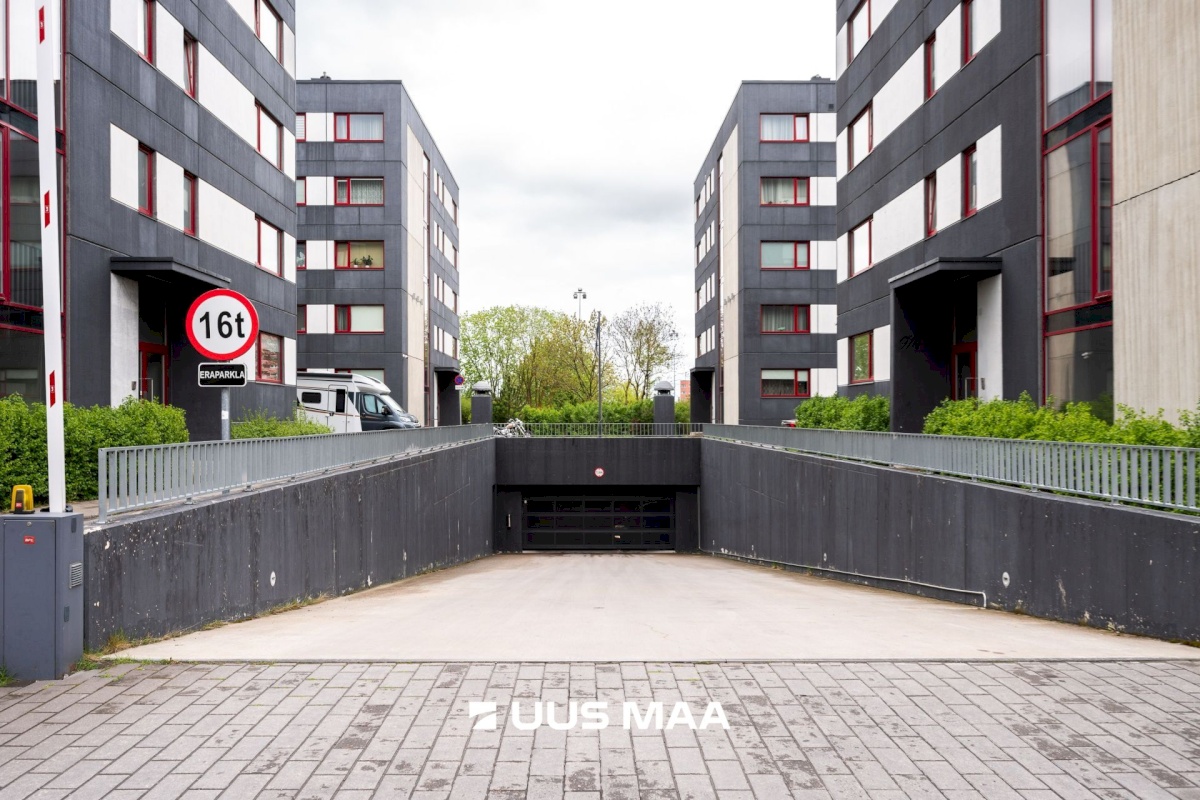 Tallinn, Lasnamäe linnaosa, Uuslinna 9/1