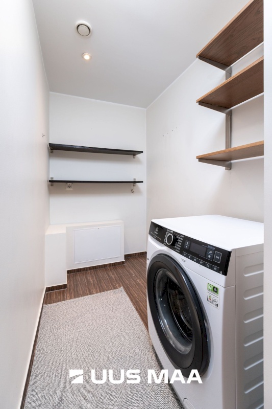 Tallinn, Lasnamäe linnaosa, Uuslinna 9/1