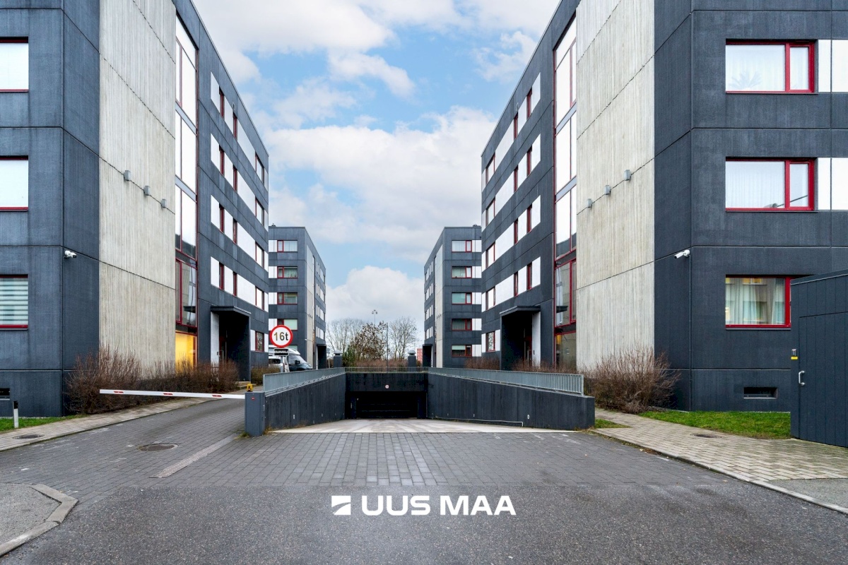 Tallinn, Lasnamäe linnaosa, Uuslinna 9/1