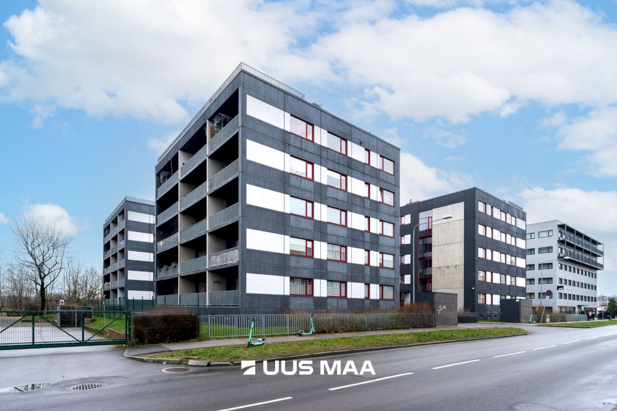 Tallinn, Lasnamäe linnaosa, Uuslinna 9/1