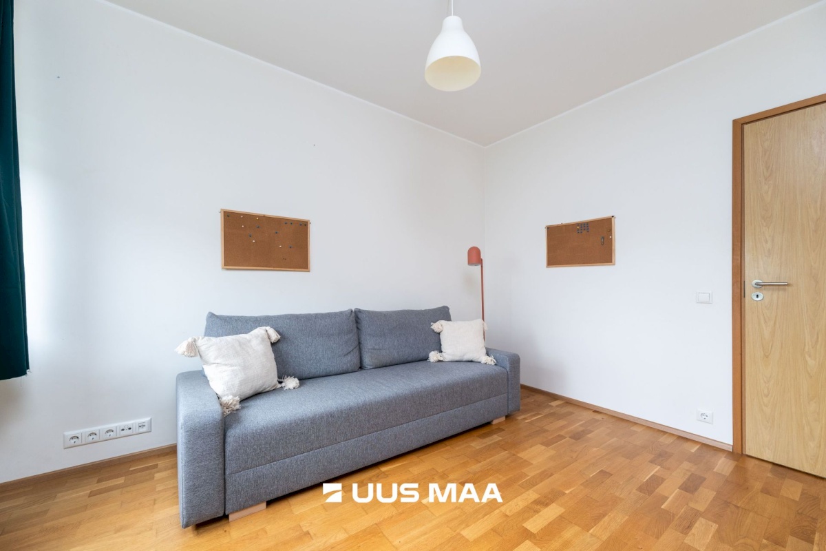 Tallinn, Kesklinna linnaosa, Kadriorg, Uuslinna 9/1