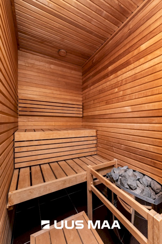 Tallinn, Kesklinna linnaosa, Kadriorg, Uuslinna 9/1