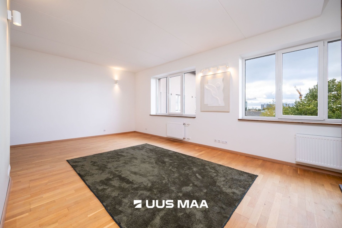 Tallinn, Lasnamäe linnaosa, Ülemiste, Peterburi tee 4