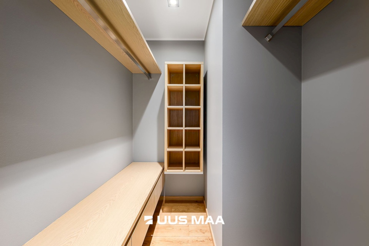 Tallinn, Kesklinna linnaosa, Kadriorg, J. Vilmsi tn 14