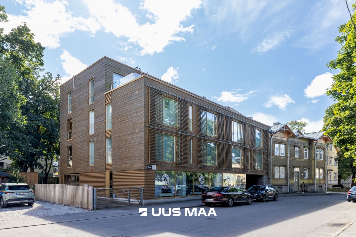 Tallinn, Kesklinna linnaosa, Kadriorg, Tina tn 1A