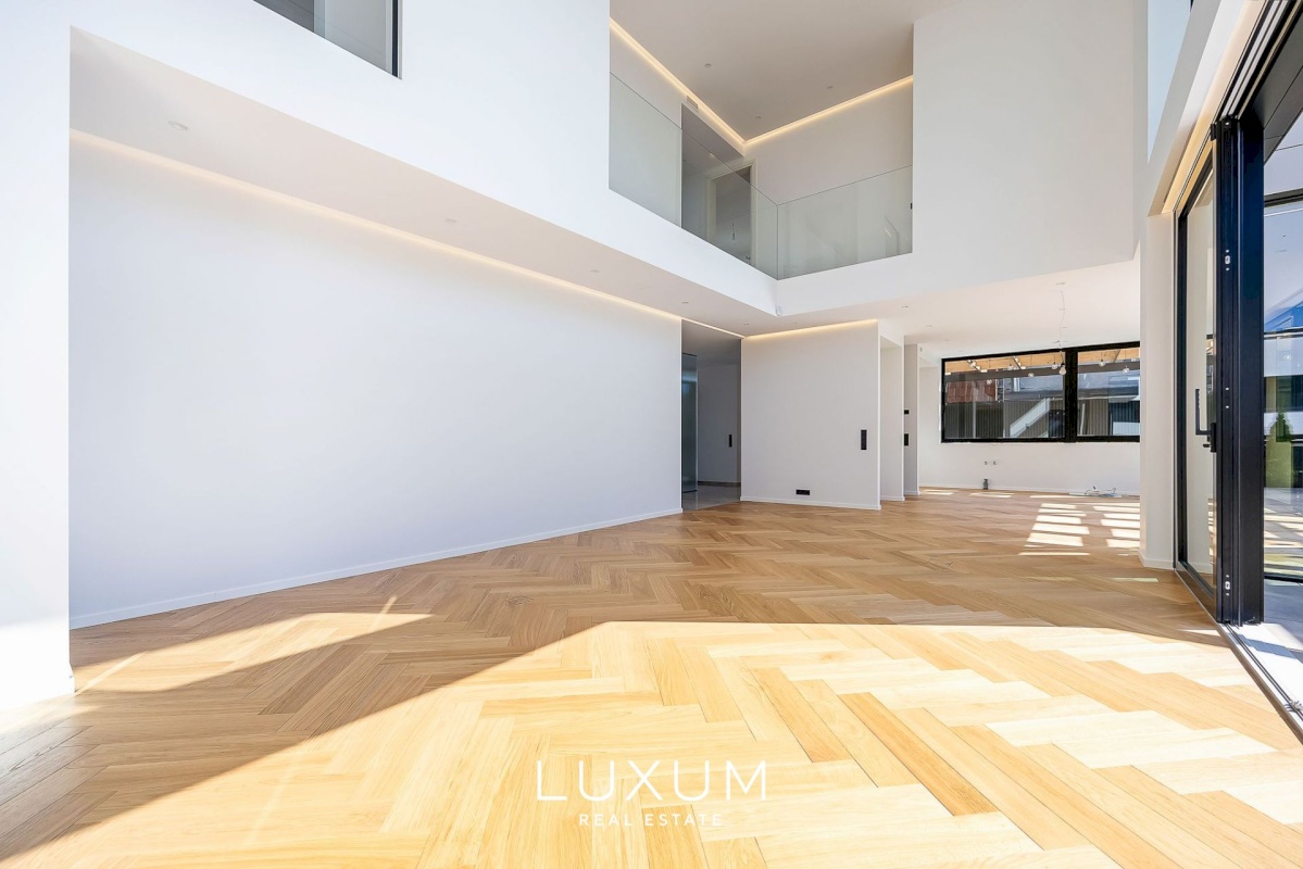 Tallinn, Pirita linnaosa, Merivälja, Kesktee