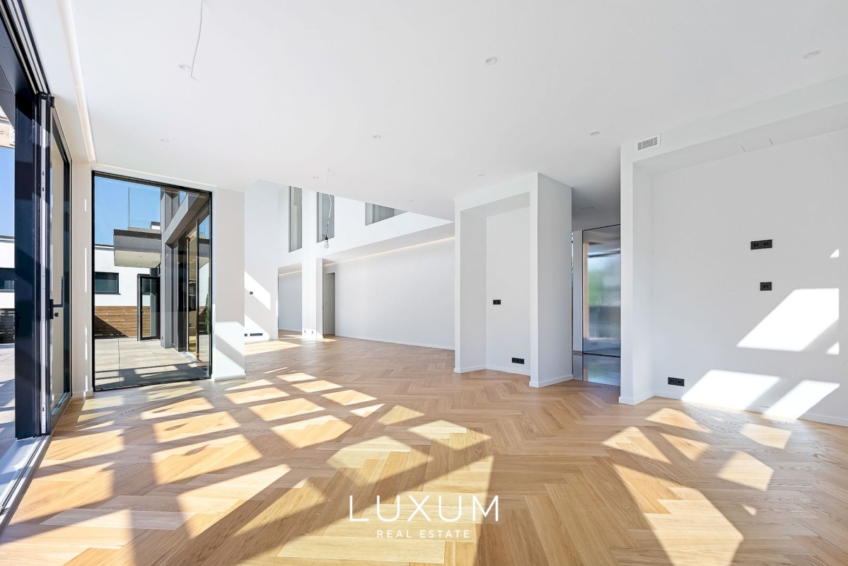 Tallinn, Pirita linnaosa, Merivälja, Kesktee