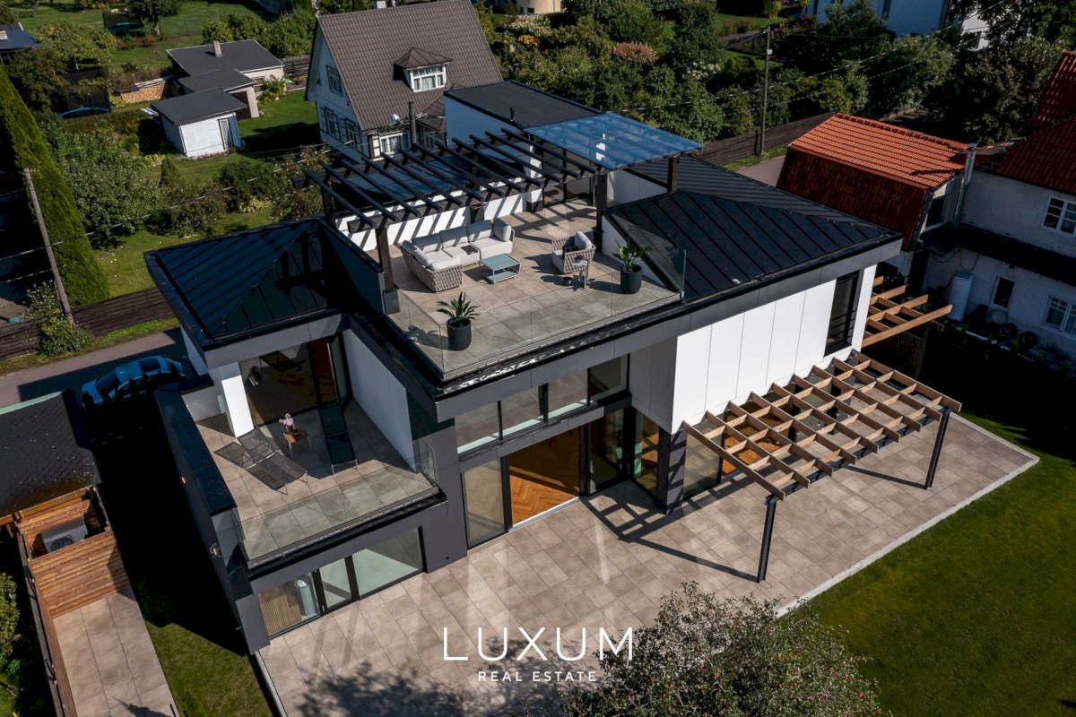 Tallinn, Pirita linnaosa, Merivälja, Kesktee